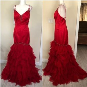 Red drop waistline super ruffle